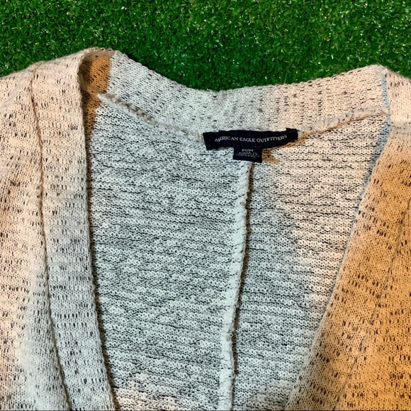 American Eagle Oversized Cardigan - Picture 3 of 3